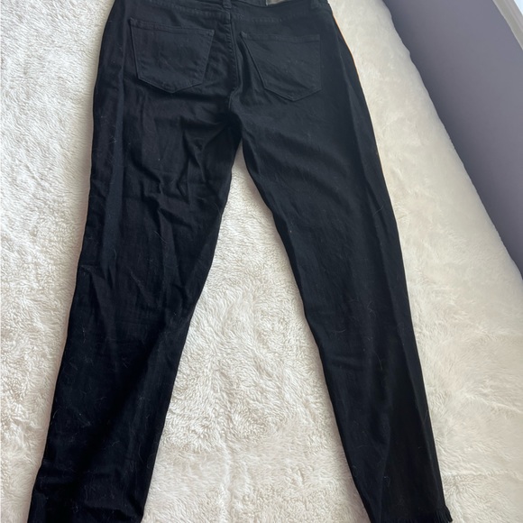 CARMAR Los Angeles
Women's 26 Full
Size Zip Black Denim Pants - Picture 3 of 3